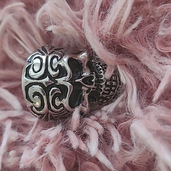 Skull ring - Picture 3 of 3
